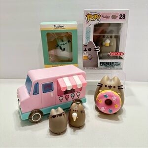 Pusheen Pink Ice Cream Truck with Figures & Boxed Collectible Figures